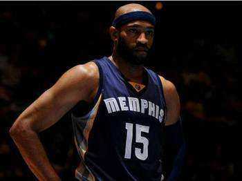 火箭队员互选紧急联系人，阿杜选老姐夫泰特选阿门