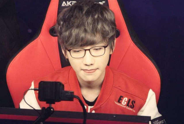 陪伴他走过 陪伴他走过